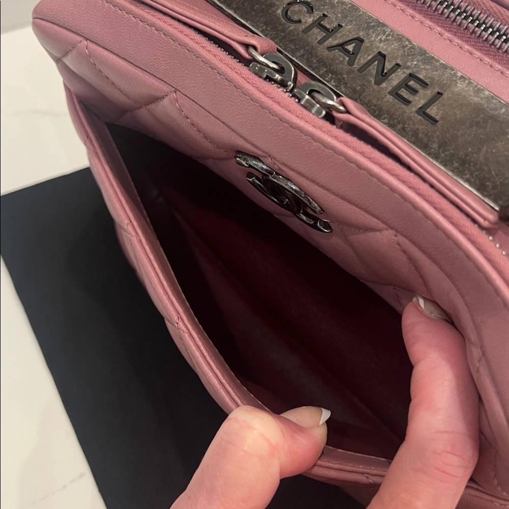 Chanel Trendy CC Top Handle Bowling Bag Quilted Medium Mauve Pink Lilac - Picture 14 of 17
